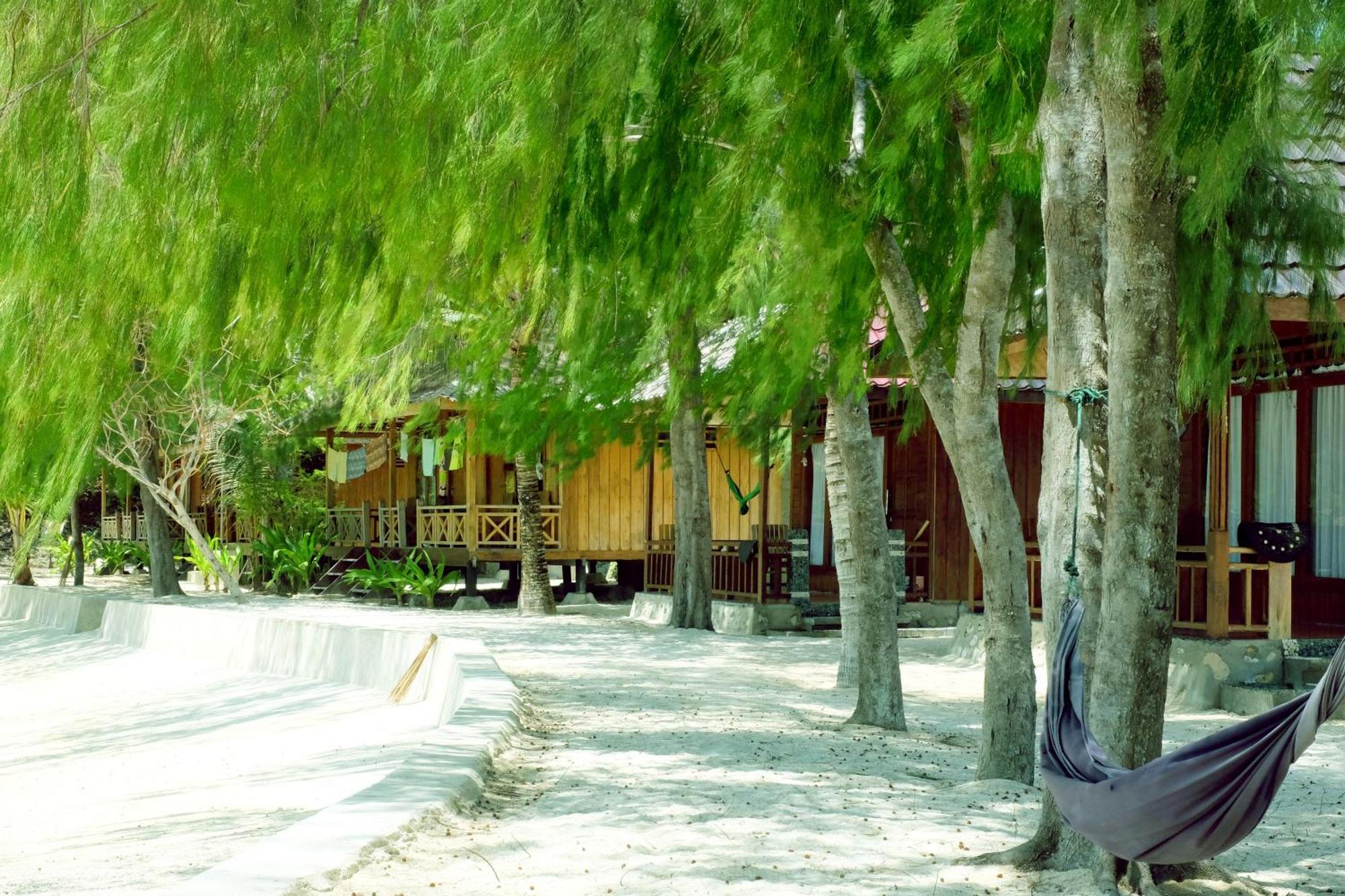 Bolilanga Island Resort - Togean Island Angkayo ภายนอก รูปภาพ