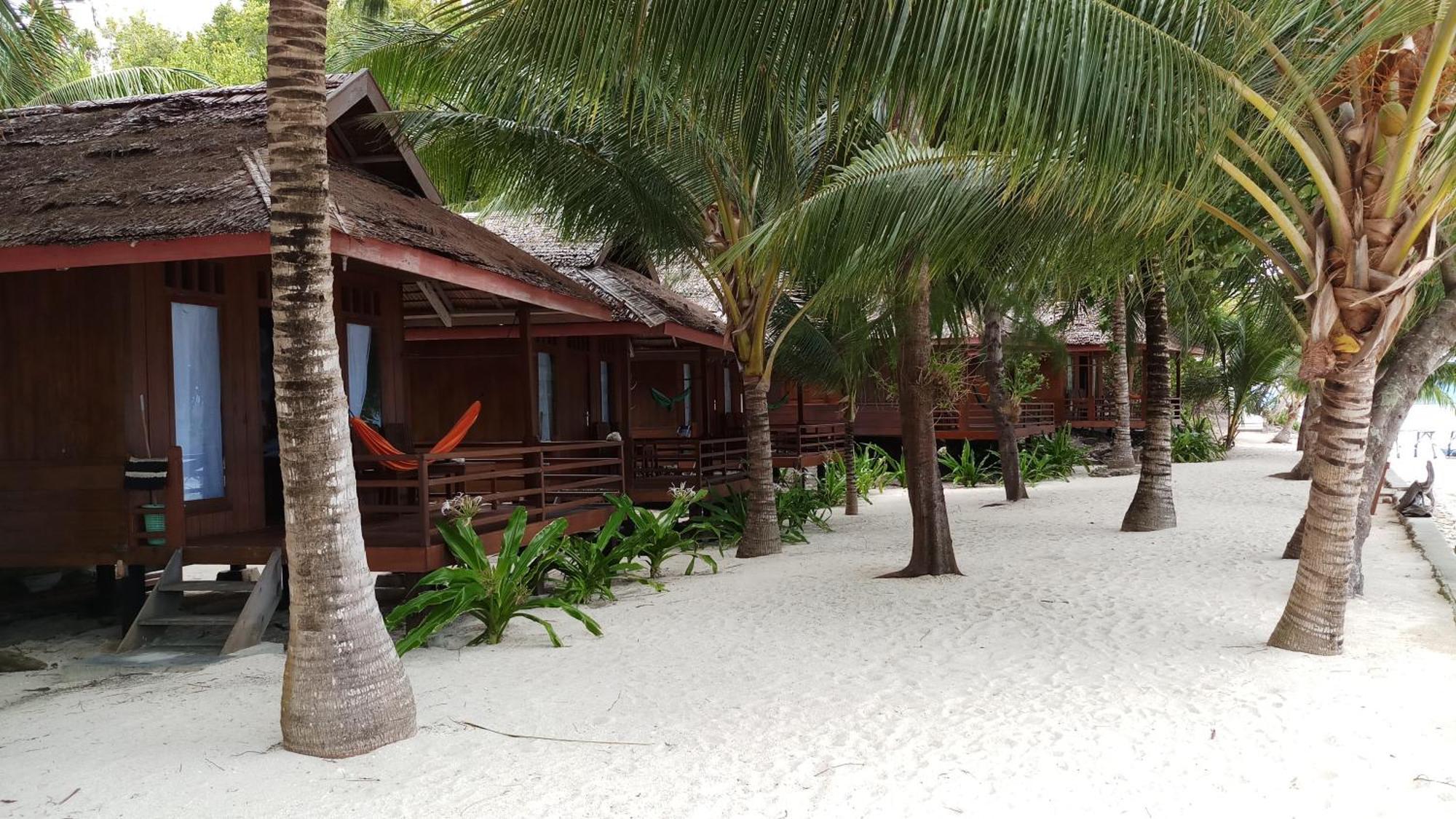 Bolilanga Island Resort - Togean Island Angkayo ภายนอก รูปภาพ